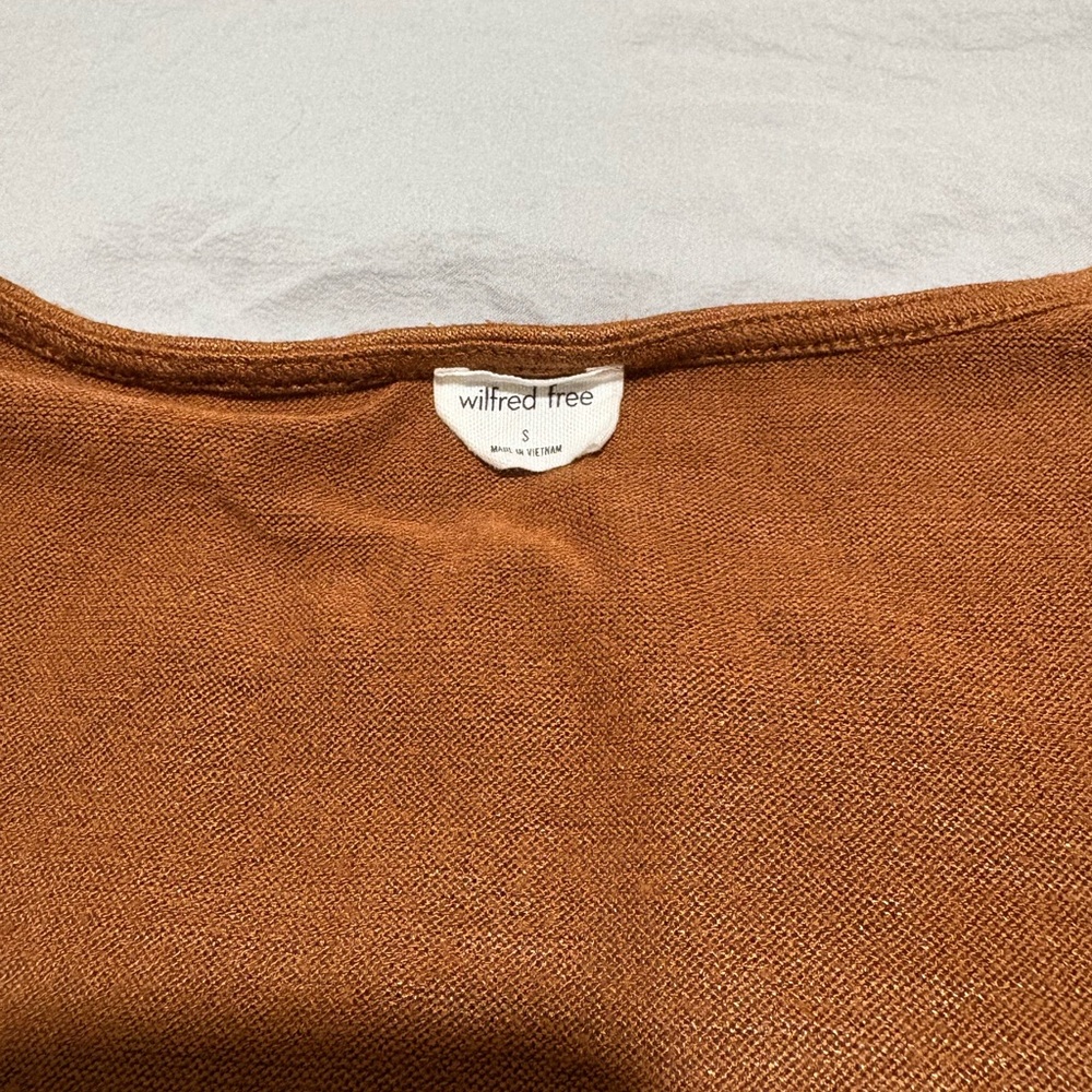 Wilfred Chestnut Ruched Crop Top - Picture 3 of 3